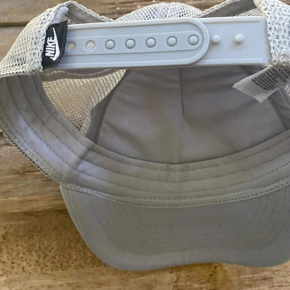 Nike Rise Futura Child Sz (4-7) Light Smoke‎ Gray/Black Trucker Cap